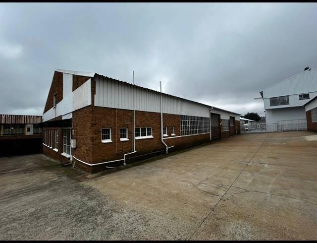 600M² WAREHOUSE TO LET IN WYNBERG